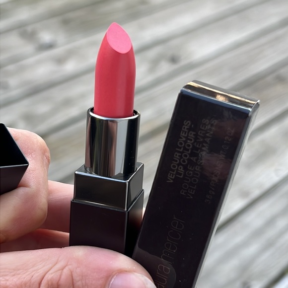 🍭💕Infatuation Laura Mercier Lipstick - Picture 4 of 11